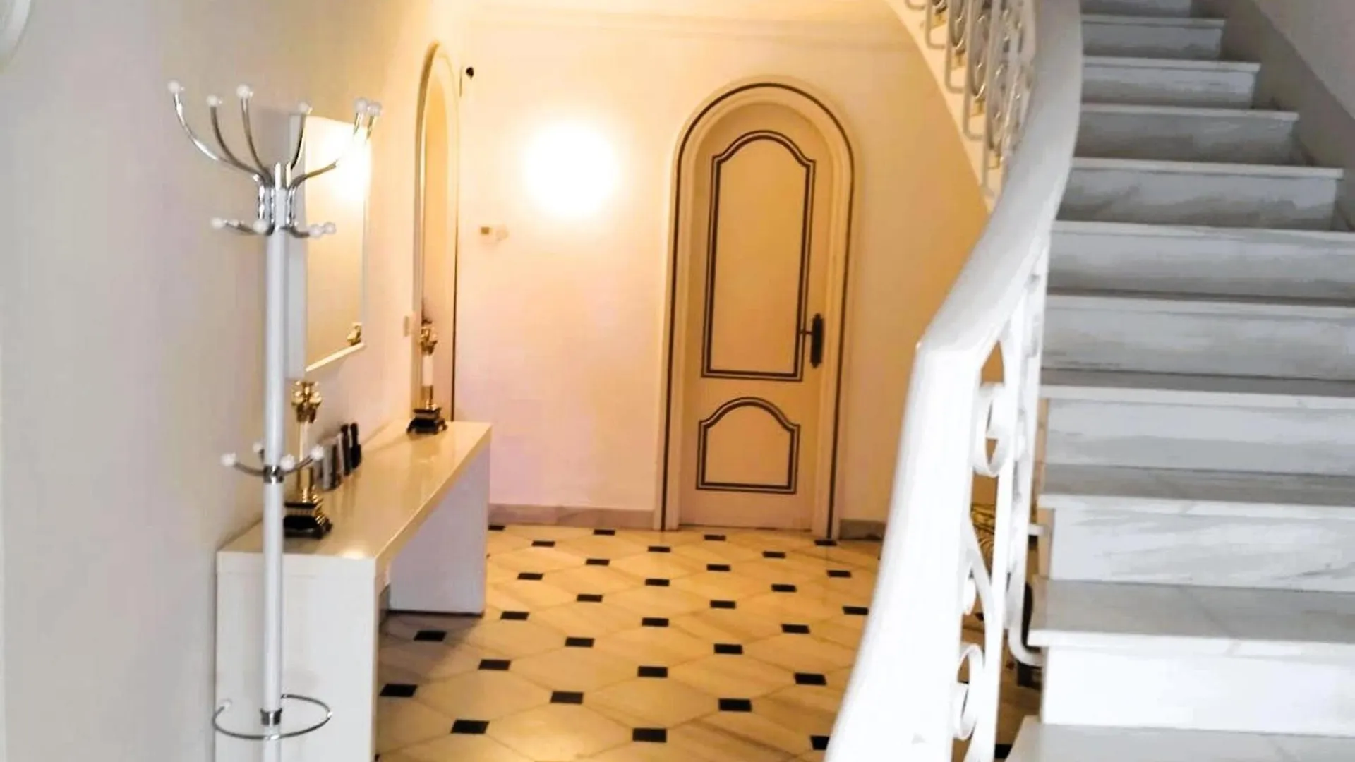 8010 Casa Montclar, Ubicada En Entorno Tranquilo, Al Lado De La Ciudadela , De La Playa, Del Centro Del Pueblo, De Restaurantes, Activadades Nauticas, Senderismo... - Es-258-148 Villa Roses Spain